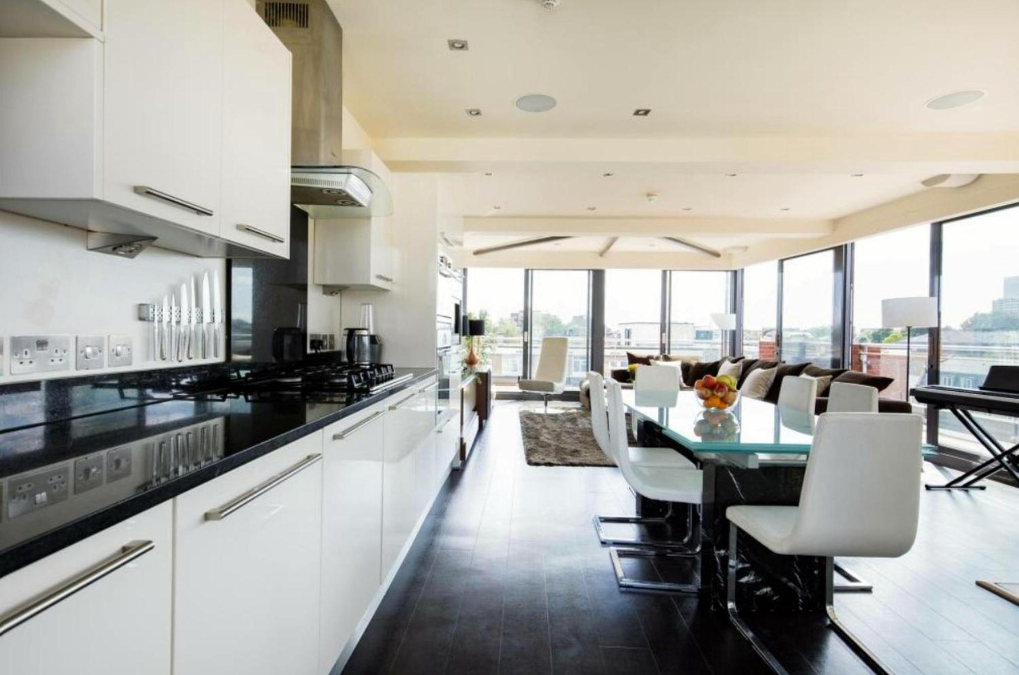 Spectacular 4 Bedroom London